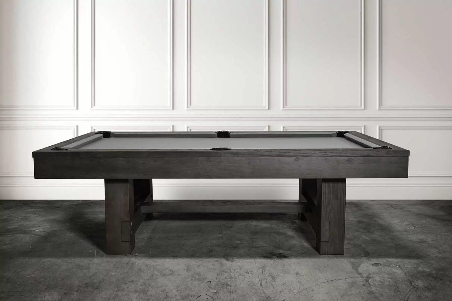 Iron Smyth The Bruiser - Vip Game Room